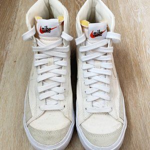 NIKE BLAZER MID '77 VINTAGE